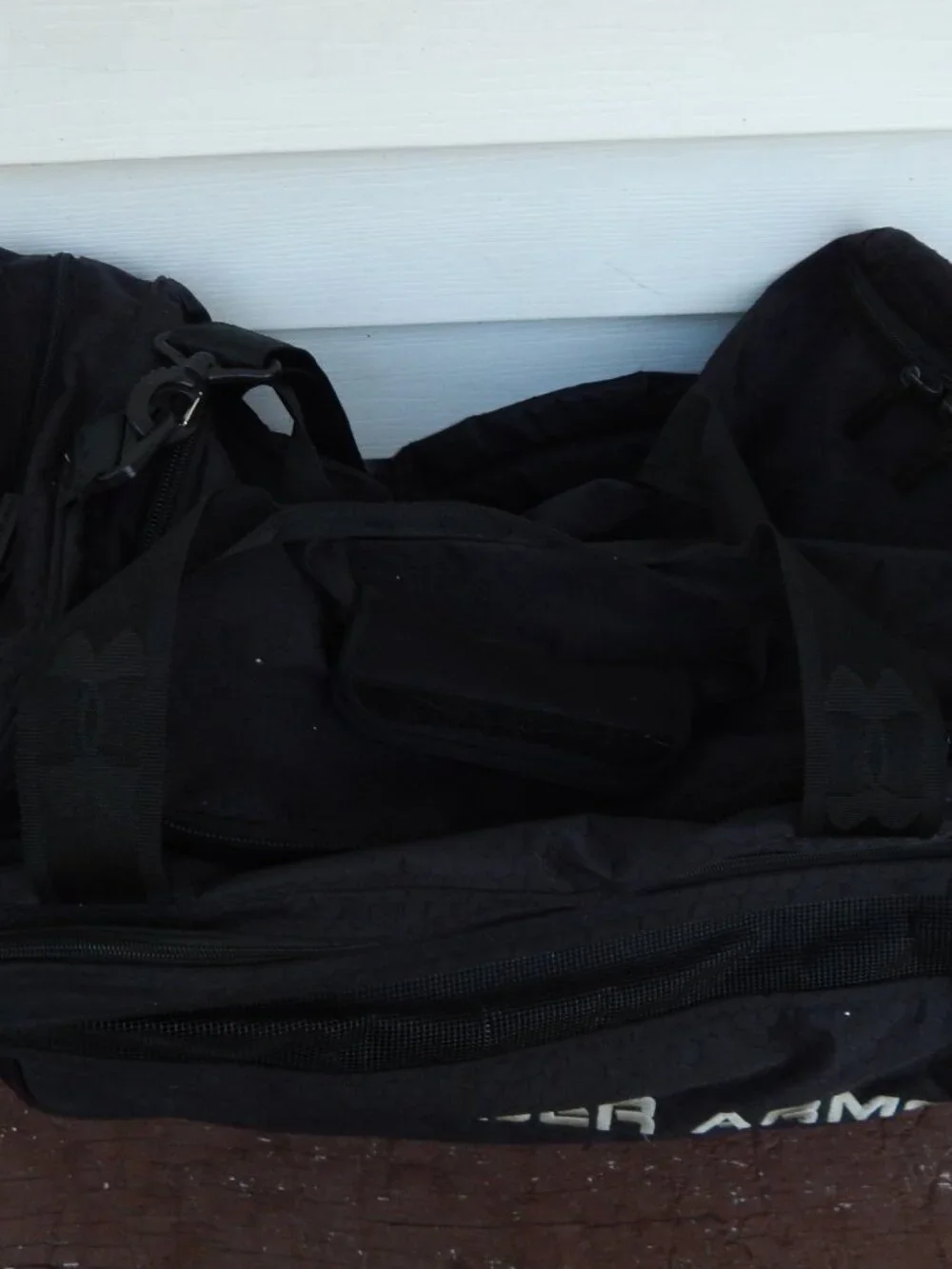 Under Armour Super Large Sports Duffle Bag 26X13X13